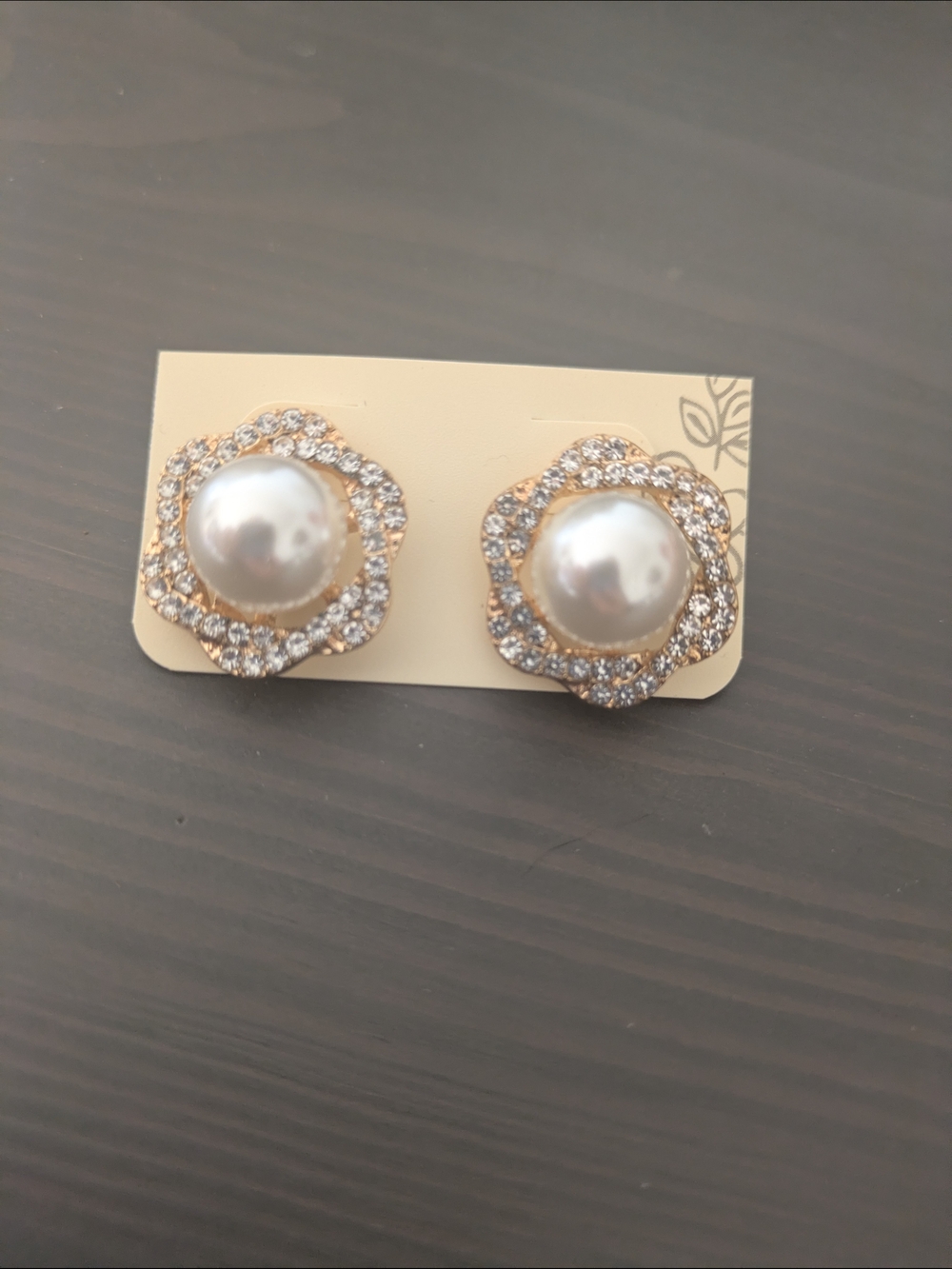 Gold Pearl & Crystal Flower Stud Earrings - Elegant Women Jewelry